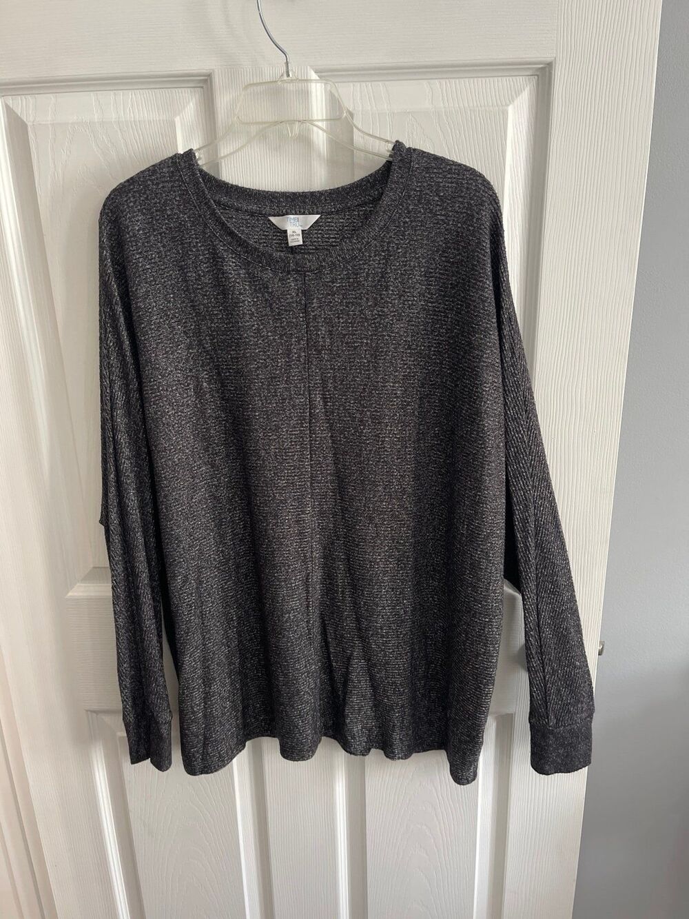 Time and Tru Women's Sweater Size XL (16-18) Black